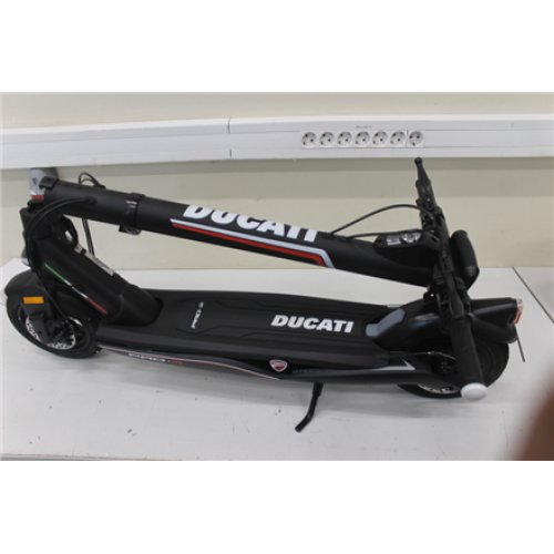 SALE OUT. Ducati Electric Scooter PRO-III With Turn Signals, Black , Ducati branded , Electric Scooter PRO-III With Turn Signals , 350 W , 25 km/h , 10 , Black , 22 month(s)