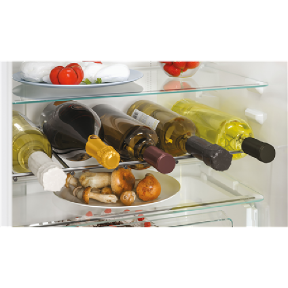 Candy Refrigerator CCUBT5519EW Energy efficiency class E, Built-in, Combi, Height 193.5 cm, No Frost system, Fridge net capacity 219 L, Freezer net capacity 62 L, Display, 33 dB, White
