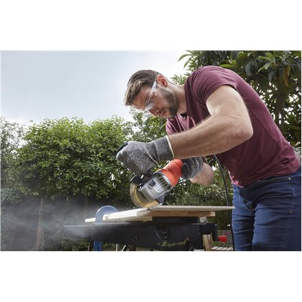 BLACK & DECKER Angle grinder , BEG010-QS , 710 W , 115 mm