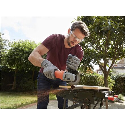 BLACK & DECKER Angle grinder , BEG010-QS , 710 W , 115 mm