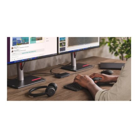 Lenovo , USB-C Dual Display Travel Dock w/o Adapter , 40B90000WW , Ethernet LAN (RJ-45) ports 1 , USB 3.0 (3.1 Gen 1) ports quantity 1 x USB-A 10 Gbps, 2 x USB-C 10 Gbps , HDMI ports quantity 1 , 65 W , Warranty 36 month(s)