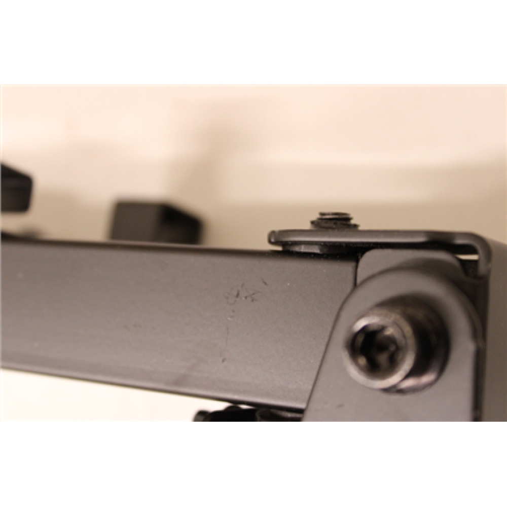 SALE OUT. Logilink BP0046 Quad Monitor Desk Stand 13-32 , Logilink , Desk Mount , BP0046 , 13-32 , Maximum weight (capacity) Carrying capacity of each arm: Max. 8 kg kg , DAMAGED PACKAGING, SCRATCHES ON LEG , Black