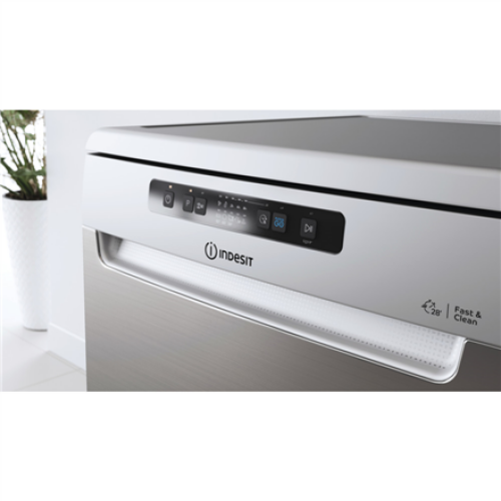 INDESIT Dishwasher DFC 2B+19 AC X Free standing, Width 60 cm, Number of place settings 13, Number of programs 5, Energy efficiency class F, Inox